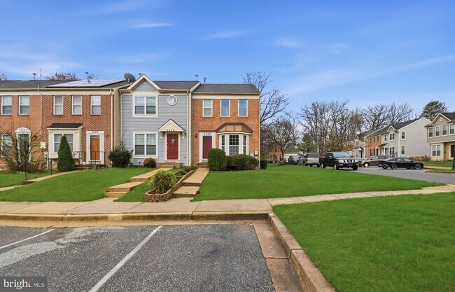 Foto del edificio - 2628 Deer Ridge Dr