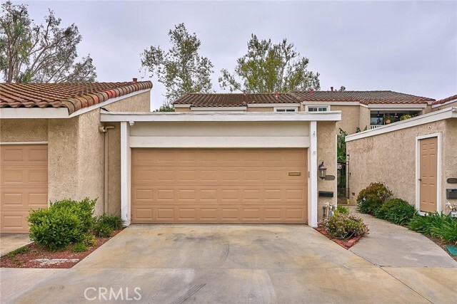 Primary Photo - 12726 Oxford Dr
