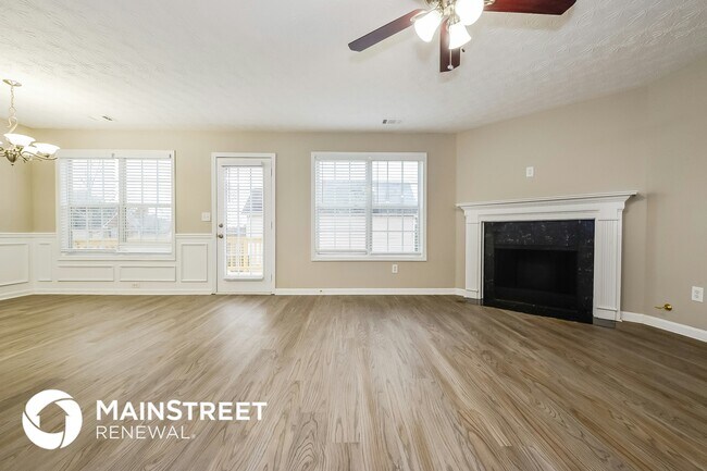 Foto del edificio - 628 Shadow Lake Dr