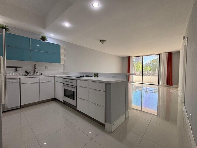 Foto del edificio - 500 Three Islands Boulevard