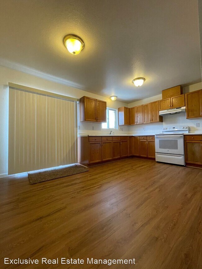 Foto del edificio - 2 br, 1 bath House - 2416 Vine Street