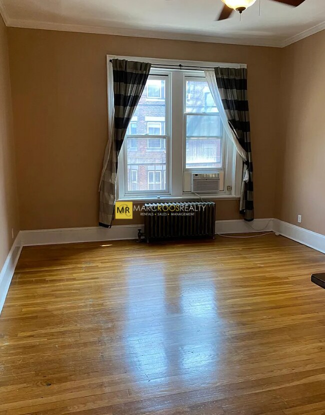 Building Photo - 400 Marlborough St