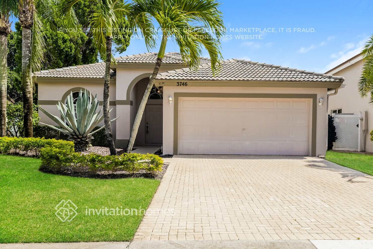 Foto principal - 3746 Old Lighthouse Cir