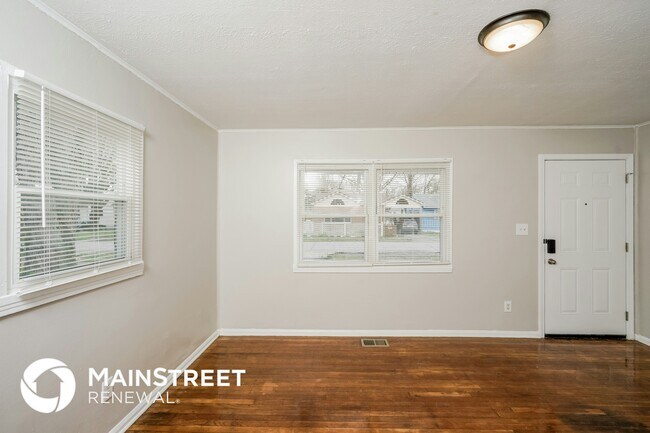 Building Photo - 315 N 36th St