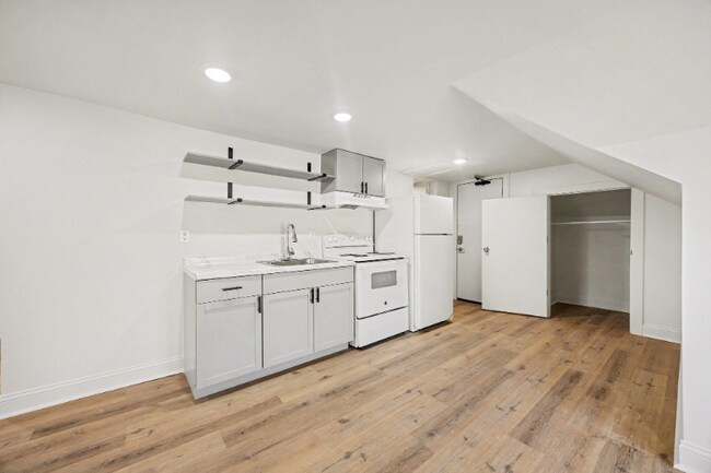 Foto del edificio - 3337 Reading Rd