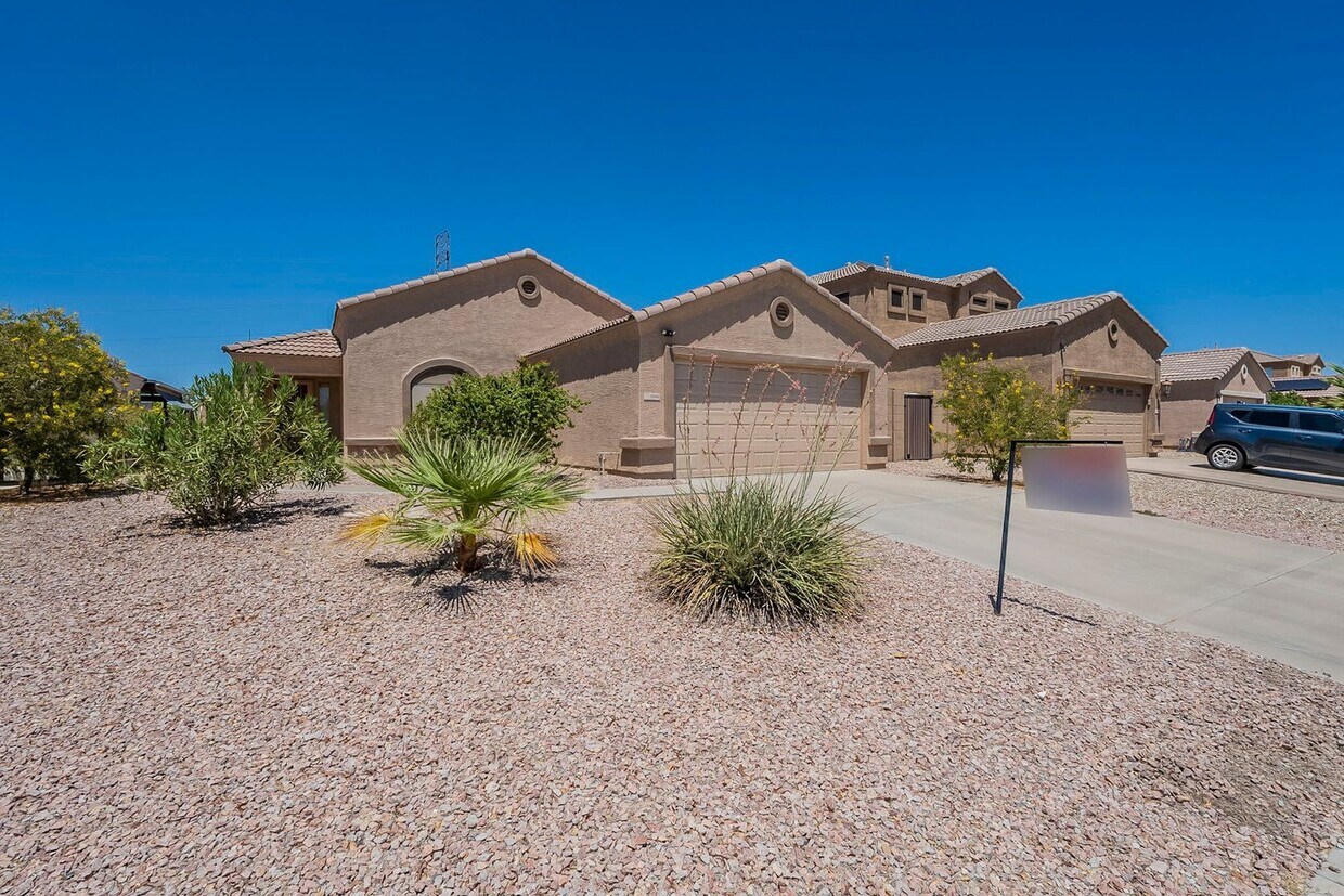 3 Bedroom Golf Course Home! - 3 Bedroom Golf Course Home!