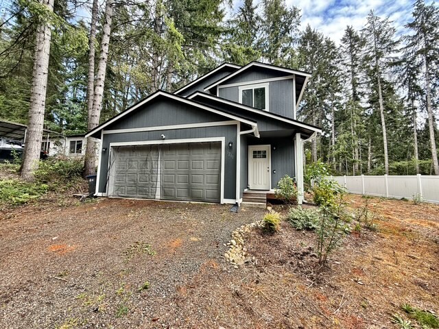 Foto principal - 1261 NE Larson Blvd