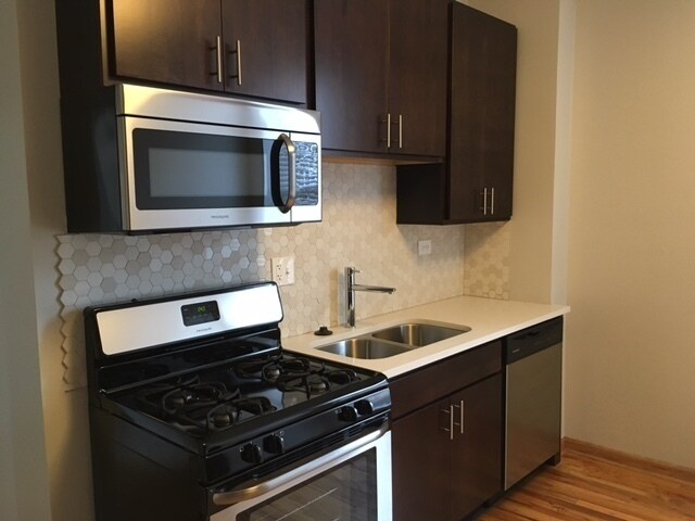Building Photo - 1514 N Honore St