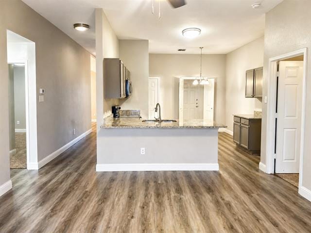 Building Photo - 2101 Wildwood Dr