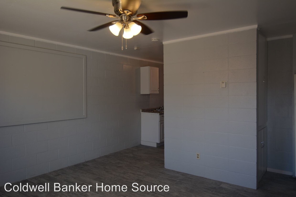 Building Photo - 421 Juniper St