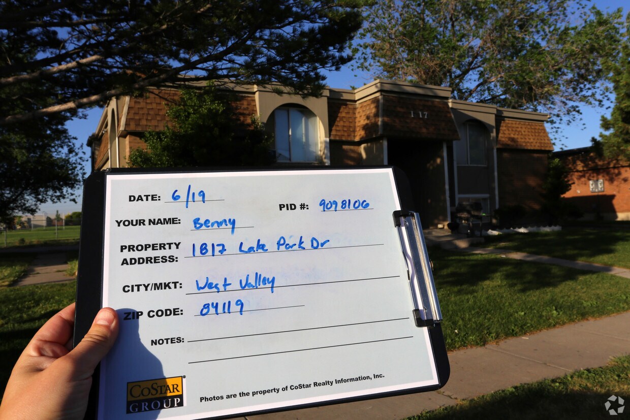 Foto del edificio - 1817 W Lake Park Dr
