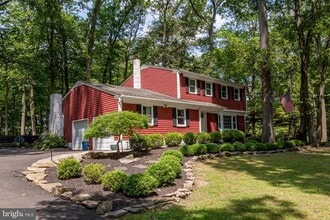Building Photo - 6193 Honey Hollow Rd