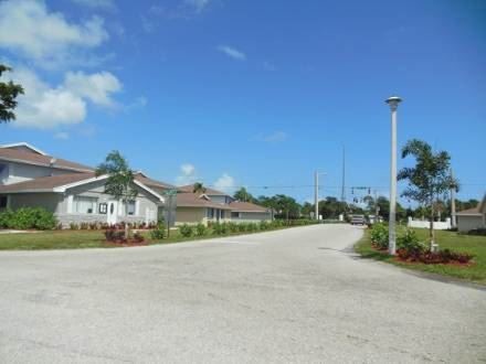 Foto del edificio - 2 br, 1 bath House - 110 E. TIFFANY DR #1