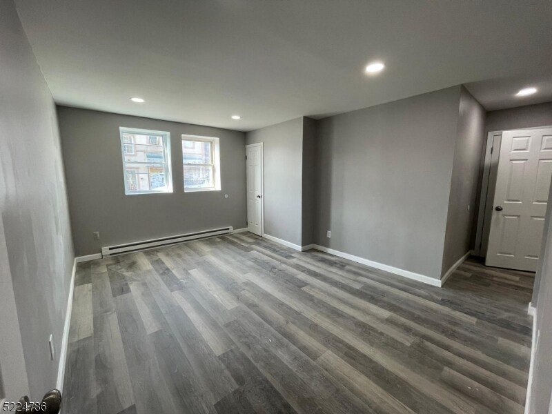 122 Central Ave, Passaic City, NJ 07011 Room for Rent in Passaic City