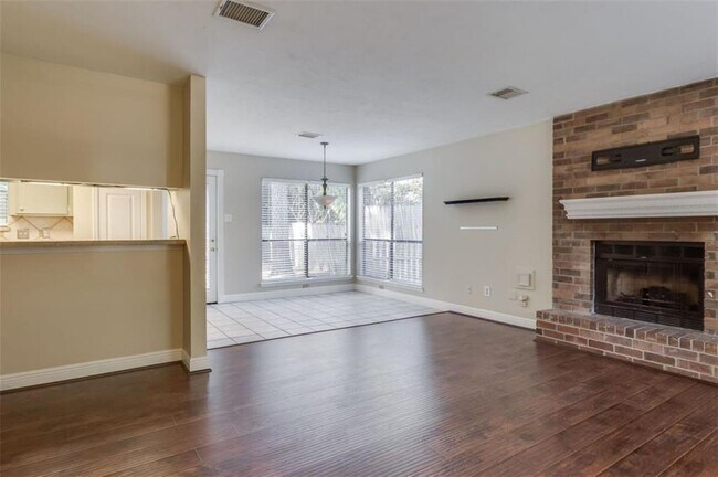 Foto del edificio - 3 Field Flower Ct