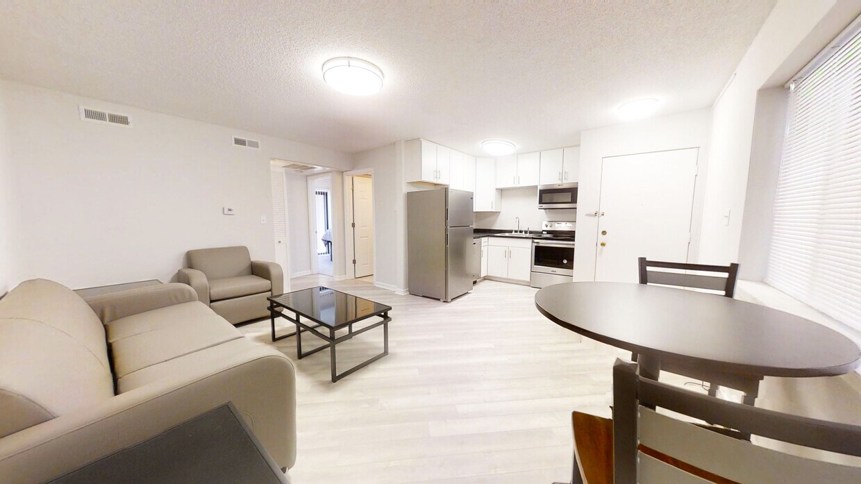 Foto principal - 508 E Clark St