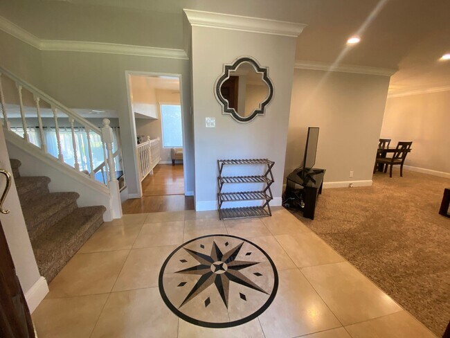 Foto del edificio - Pleasanton Vintage Hills Two Story Home 4 ...
