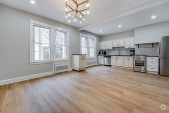 Building Photo - 69 70th St