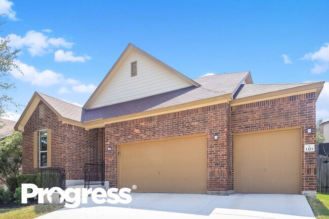 Building Photo - 1323 Sunset Farm