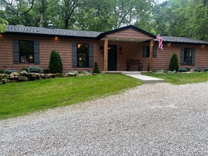 Building Photo - 1 Ridge Pl