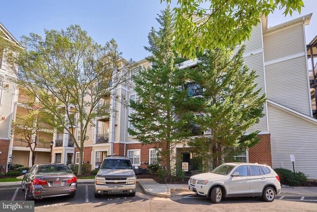 Building Photo - 12925 Centre Park Cir