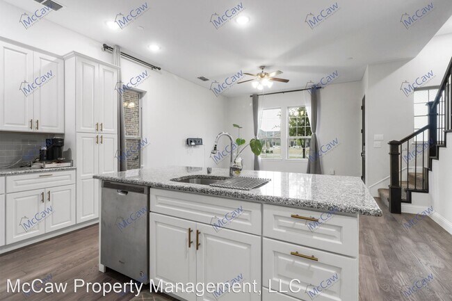 Foto del edificio - 3 br, 3.5 bath House - 1463 Perrin Ln.