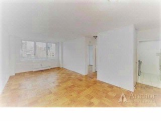 Primary Photo - 115 E 34th St