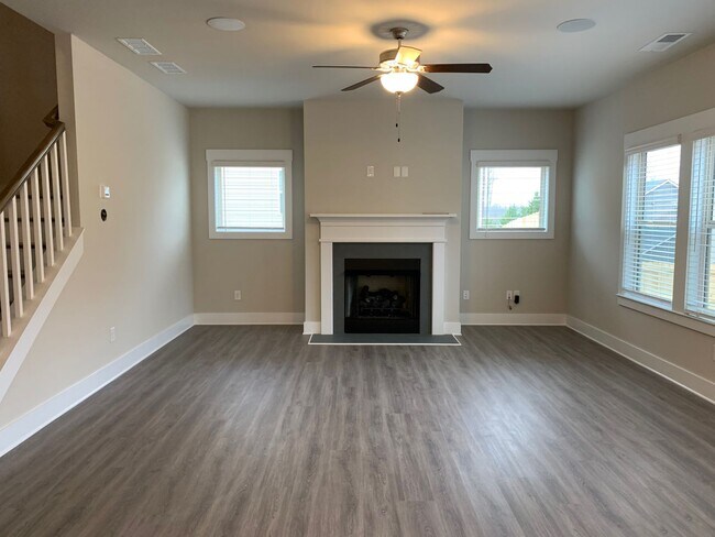 Building Photo - Brand new 4 bedroom home in Simpsonville