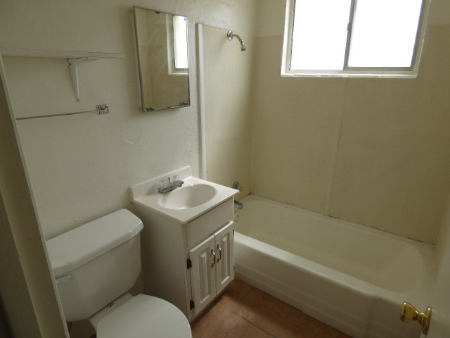 Foto del edificio - 2620 N Juniper Ave