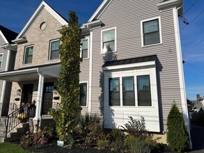 Building Photo - 69 Tedford Ave