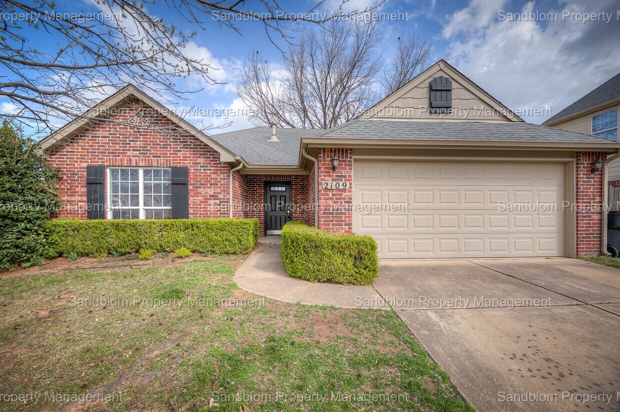 2109 W J St, Jenks, OK 74037 House Rental in Jenks, OK