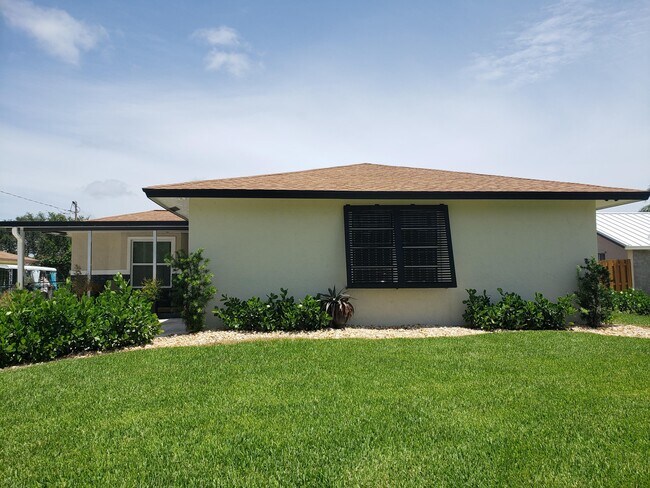 Foto del edificio - 2687 Northside Dr