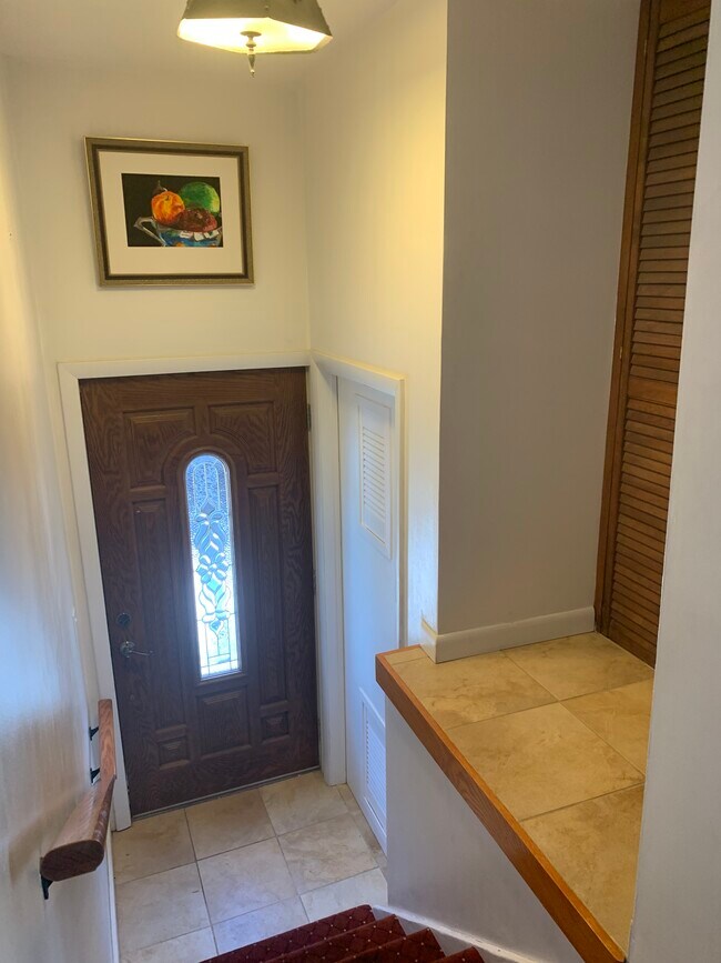 Foto del edificio - 84 Maple St