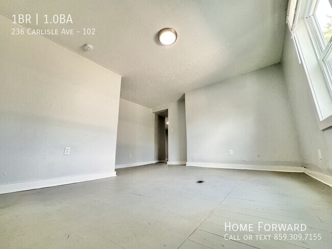 Foto del edificio - 236 Carlisle Ave