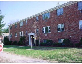 Building Photo - 199 Regency Park Dr