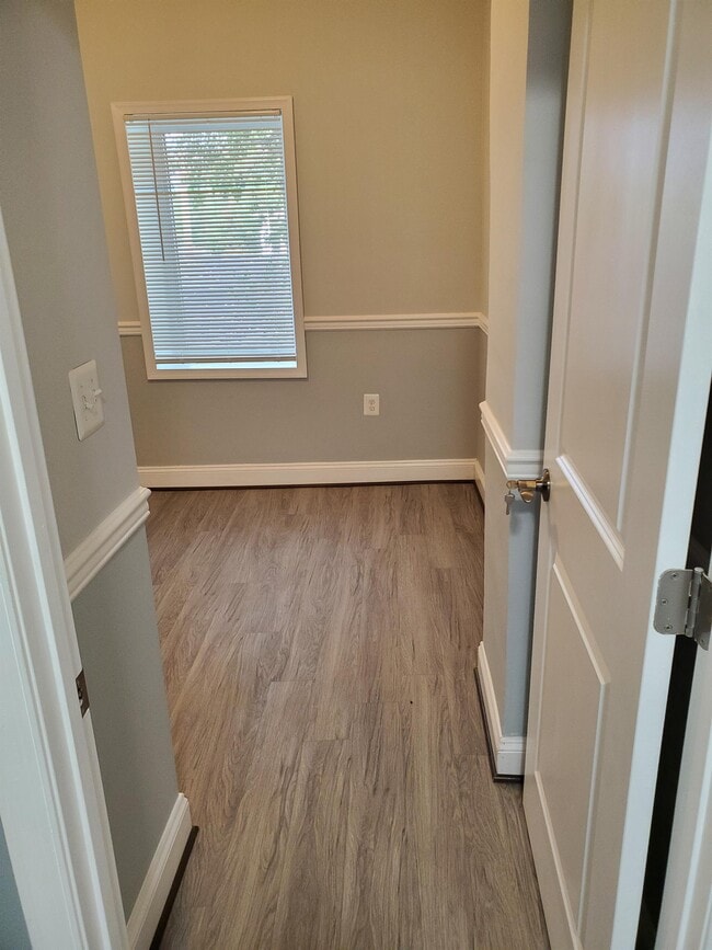 Photo - 2838 Washington Blvd House