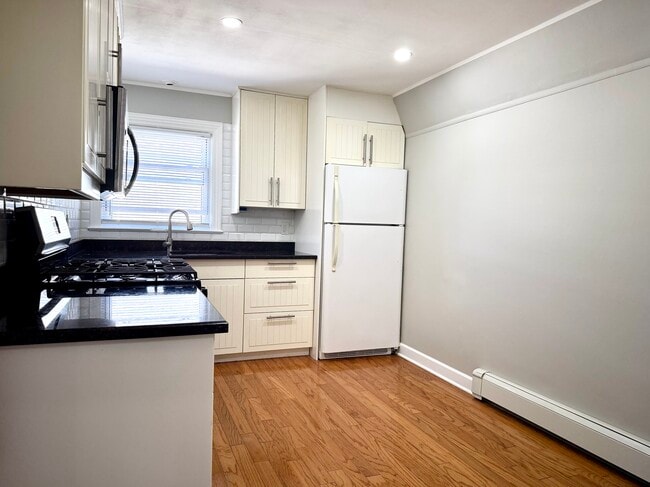 Foto del edificio - 136 Chestnut St