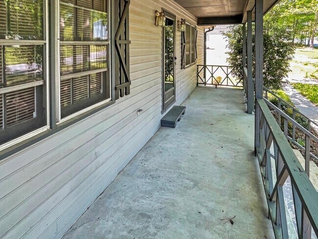 Building Photo - 4561 Lost Mountain Dr