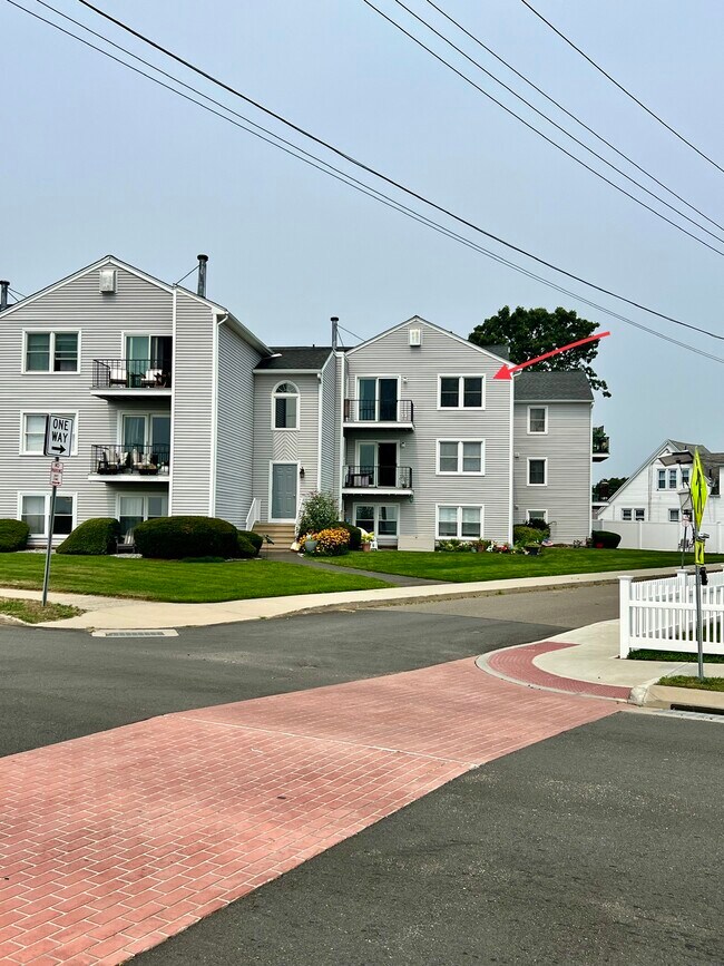 Foto del edificio - 215 Beach St