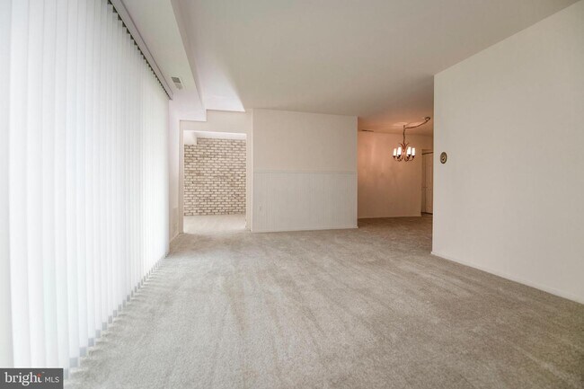 Foto del edificio - 10020 Stedwick Rd