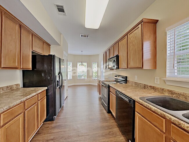 Building Photo - 2148 Christina Ct