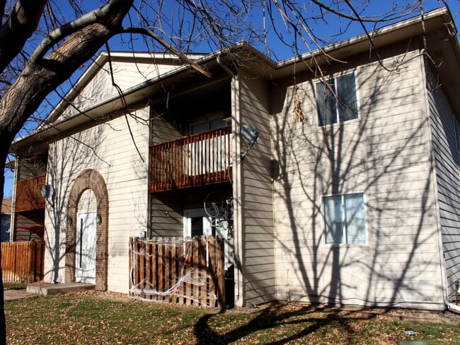 Building Photo - 364 Terri Dr