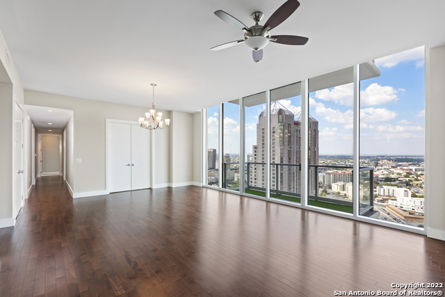 Foto del edificio - 610 E Market St