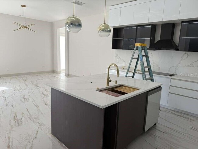 Building Photo - 1916 Merlot Dr