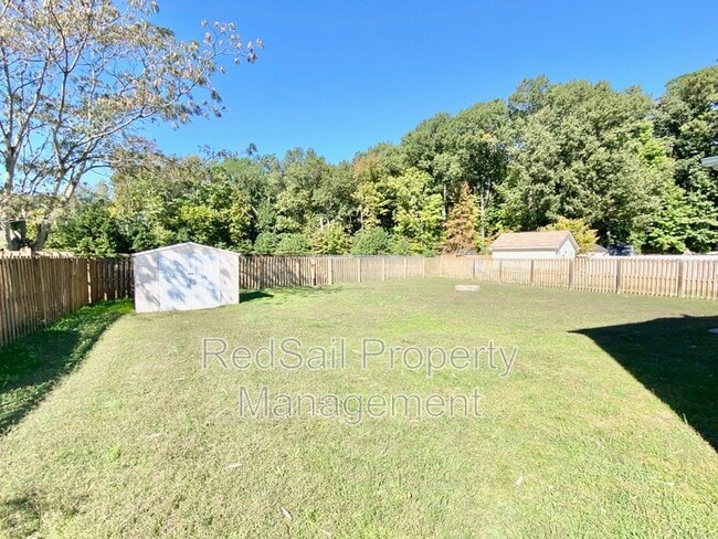 Building Photo - 26 W Dressage Ct
