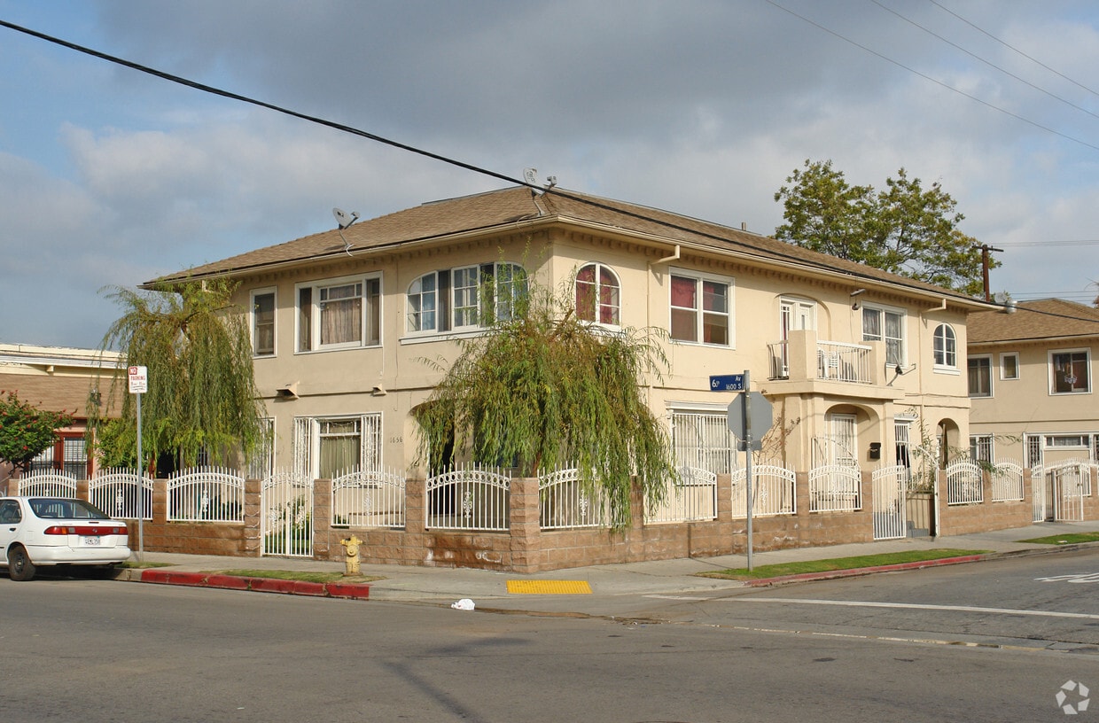 Building Photo - 3519 W 17th St