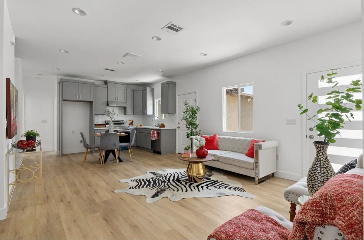 Photo - 11666 Magnolia St (Garden Grove, CA)