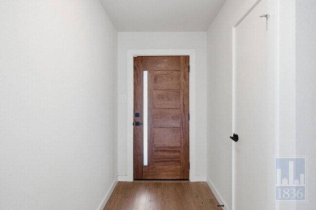 Foto del edificio - 2810 Goldbridge Dr