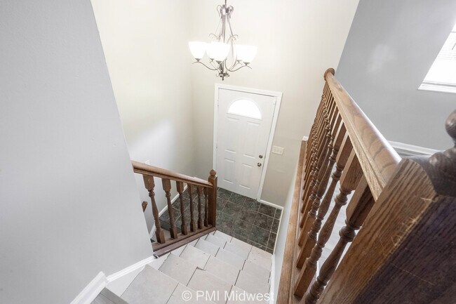 Building Photo - 9448 Burrwood Cir