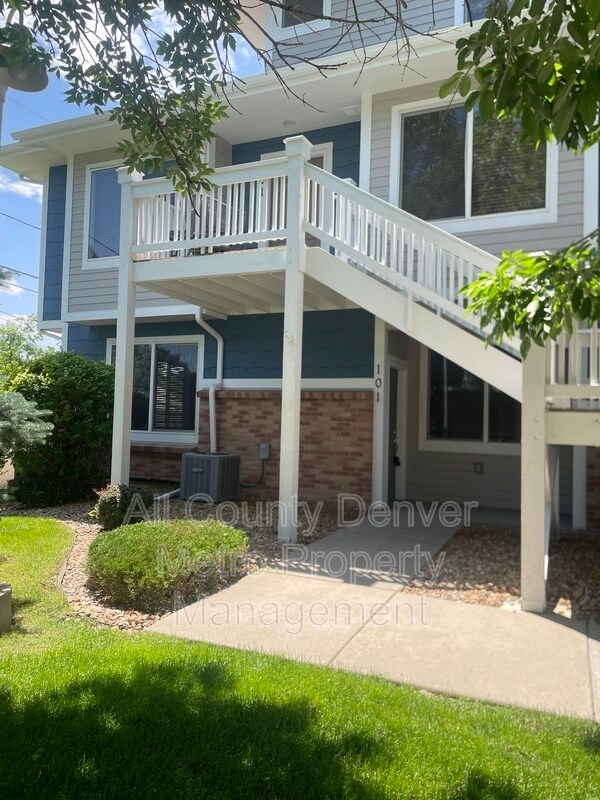 Photo - 5014 Everett Street